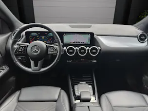 MERCEDES-BENZ GLA 200 Style