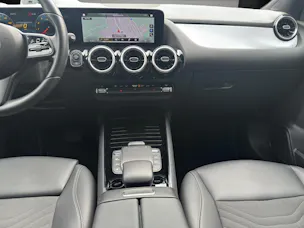MERCEDES-BENZ GLA 200 Style