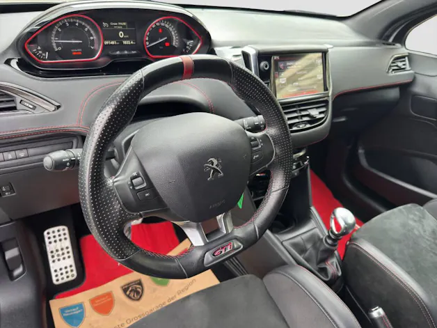 PEUGEOT 208 1.6 Turbo GTi Sport