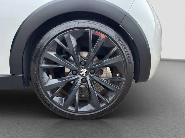 PEUGEOT 208 1.6 Turbo GTi Sport