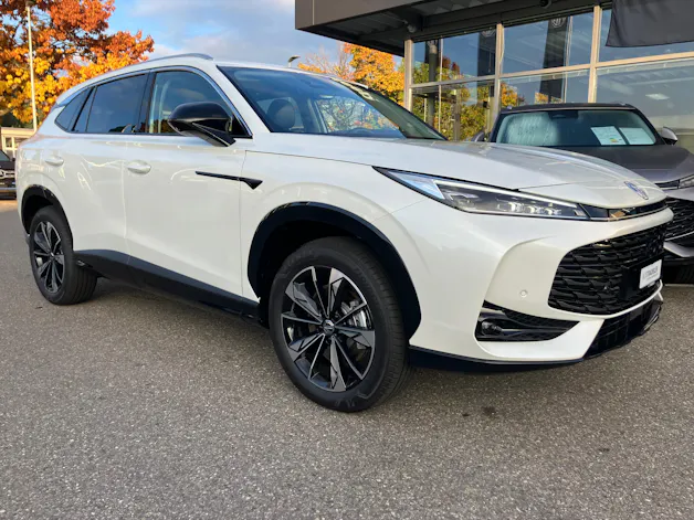 MG HS 1.5 T Hybrid+ Luxury