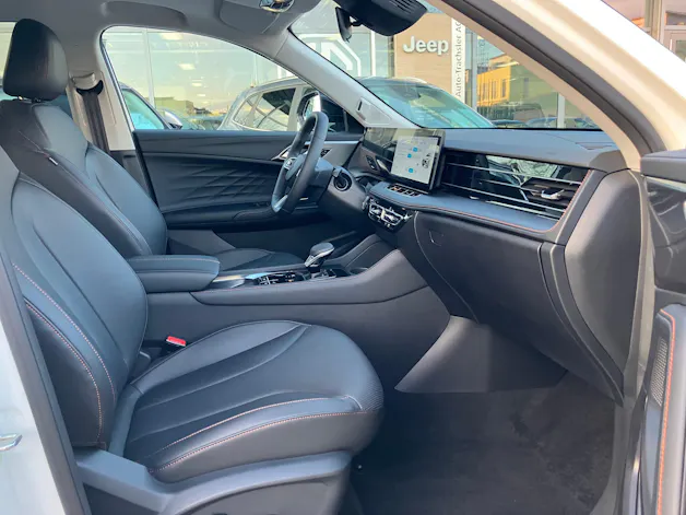 MG HS 1.5 T Hybrid+ Luxury