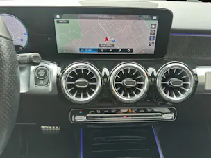 MERCEDES-BENZ GLB 250 AMG Line 4 MATIC