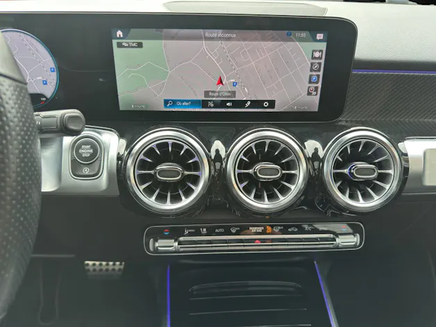 MERCEDES-BENZ GLB 250 AMG Line 4 MATIC