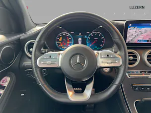 MERCEDES-BENZ GLC 200 AMG Line 4Matic 9G-Tronic