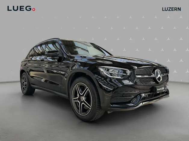 MERCEDES-BENZ GLC 200 AMG Line 4Matic 9G-Tronic