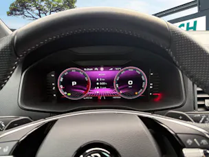 SKODA Karoq 2.0 TSI SportLine 4x4 DSG
