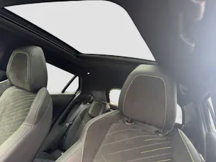 PEUGEOT 2008 1.2 Hybrid 145 GT