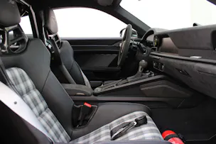 PORSCHE 911 GT3 RS Weissach-Paket BRITISH RACING GREEN
