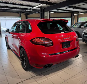 PORSCHE Cayenne GTS