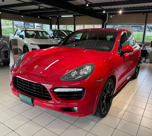 PORSCHE Cayenne GTS