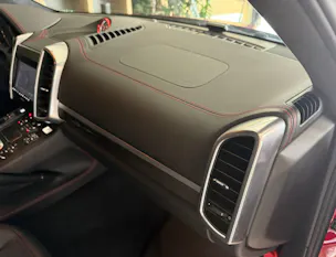 PORSCHE Cayenne GTS
