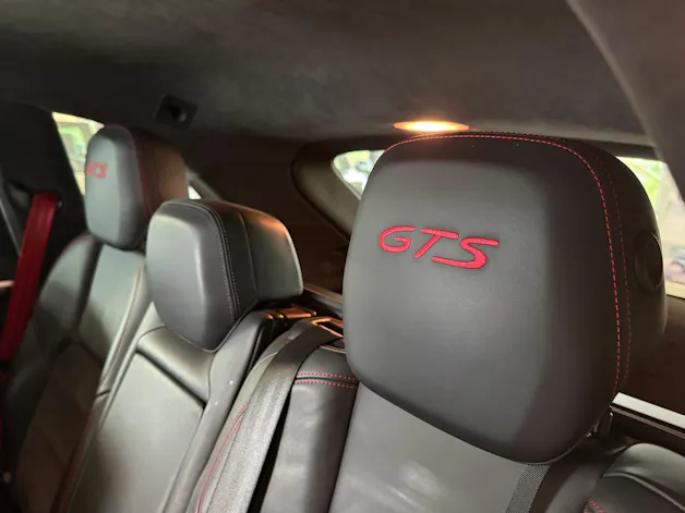 PORSCHE Cayenne GTS