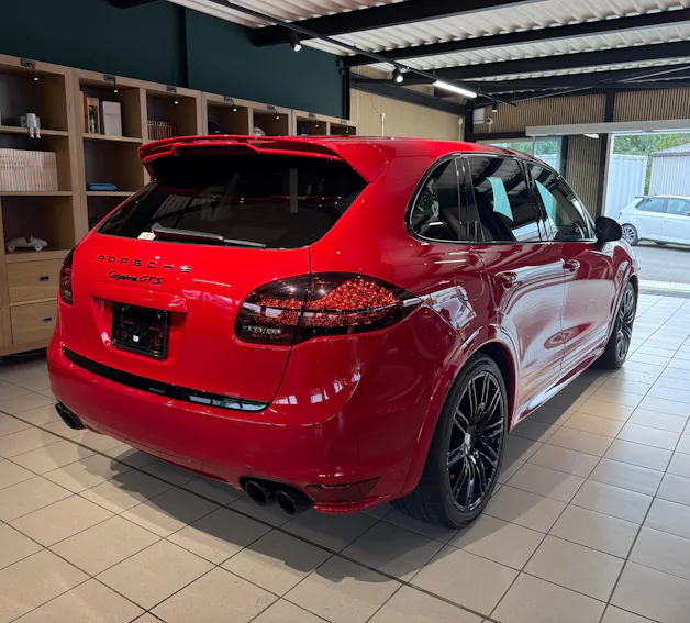 PORSCHE Cayenne GTS