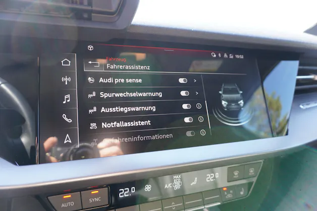 AUDI A3 Sportback 40 TFSI S line quattro S-tronic