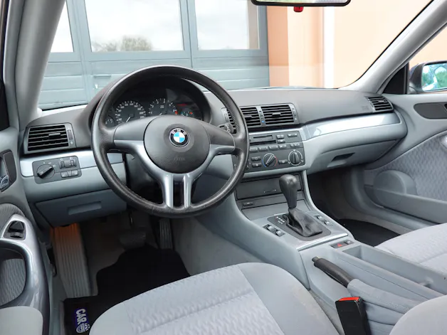 BMW 320Ci Coupé "* CH Auto * 8 Roues * 4 Vitres électriques * Voiture très propre *"