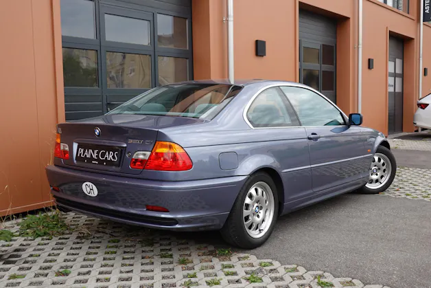 BMW 320Ci Coupé "* CH Auto * 8 Roues * 4 Vitres électriques * Voiture très propre *"