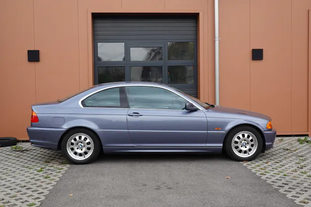 BMW 320Ci Coupé "* CH Auto * 8 Roues * 4 Vitres électriques * Voiture très propre *"