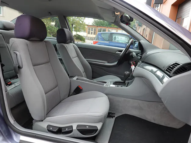 BMW 320Ci Coupé "* CH Auto * 8 Roues * 4 Vitres électriques * Voiture très propre *"