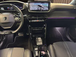 PEUGEOT 2008 1.2 PureTech GT