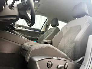 VW Golf Variant 2.0 TDI Life DSG 4Motion