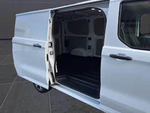 FORD Transit Custom Van 320 L1 2.5 Duratec 233PS Trend PHEV