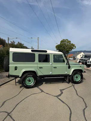 Land Rover Defender 110 2.2 TD4 Station Wagon Heritage