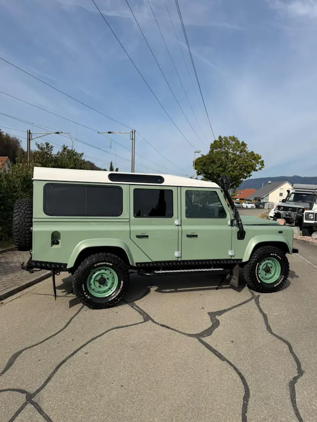 Land Rover Defender 110 2.2 TD4 Station Wagon Heritage