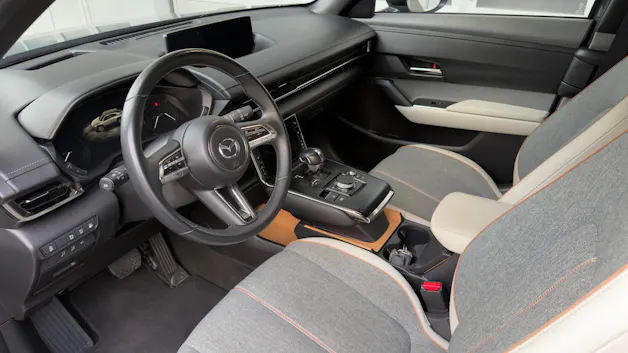 MAZDA MX-30 e-Skyactiv R-EV Advantage