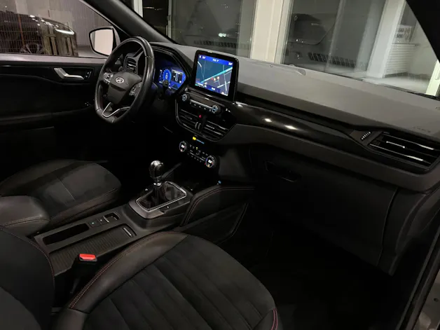 FORD Kuga 2.0 EcoBlue Hybrid ST-Line X 2WD