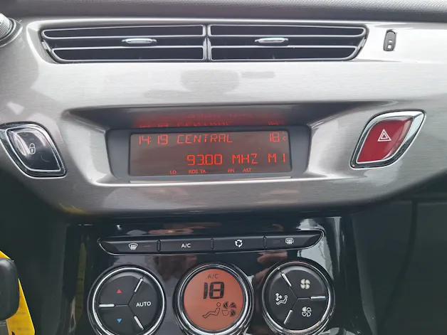 CITROEN Citroën C3 1.4 VTi Exclusive