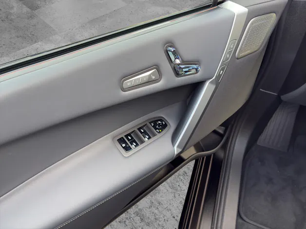 BMW iX xDrive60