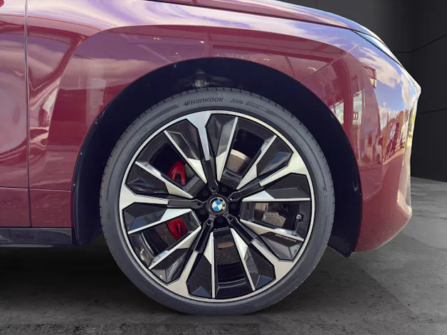 BMW iX xDrive60
