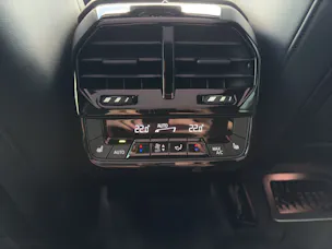 BMW iX xDrive60