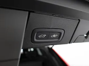 VOLVO XC60 2.0 T8 TE Ultra Dark eAWD