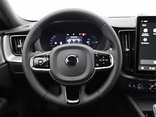 VOLVO XC60 2.0 T8 TE Ultra Dark eAWD