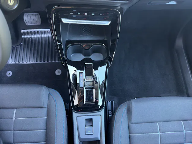 CITROEN Citroën C3 1.2 Hybrid Tonic+ / Sondermodell / aut.Klima / Navi / 8-Jahre We Care Garantie