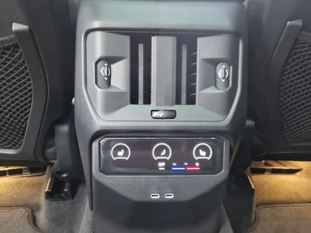 BMW X3 M50i