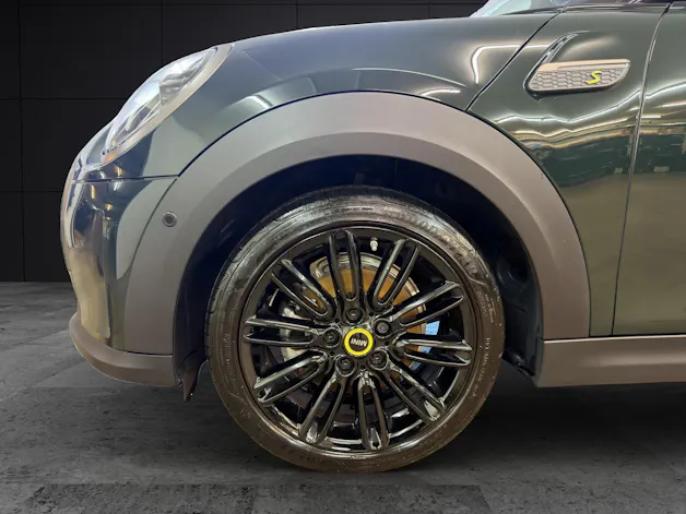 MINI F56 Cooper SE