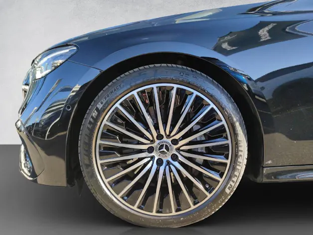 MERCEDES-BENZ E 300 de AMG Line 4Matic T-Modell