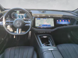 MERCEDES-BENZ E 300 de AMG Line 4Matic T-Modell