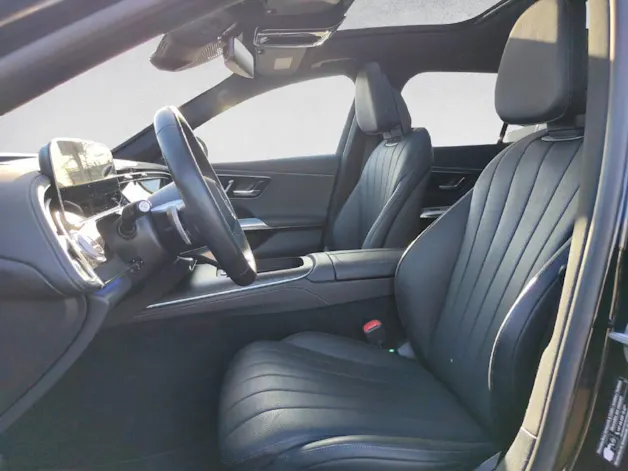 MERCEDES-BENZ E 300 de AMG Line 4Matic T-Modell