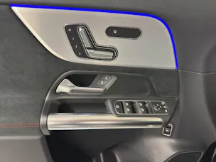 MERCEDES-BENZ GLA 250 AMG Line 4Matic Swiss Star