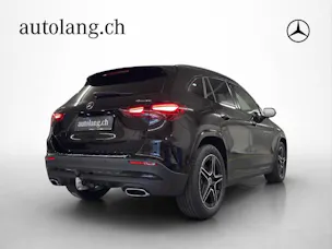 MERCEDES-BENZ GLA 250 AMG Line 4Matic Swiss Star