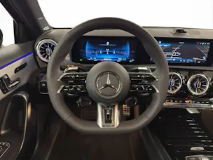 MERCEDES-BENZ A 35 AMG 4Matic