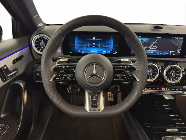 MERCEDES-BENZ A 35 AMG 4Matic
