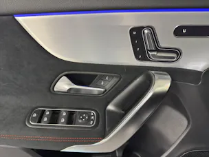 MERCEDES-BENZ A 35 AMG 4Matic