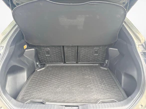 https://vehicle.imgix.net/4504927/6b5d512e-6be0-4fe5-ba6c-9e6232415fda.jpg