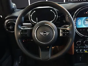 MINI F56 Cooper SE