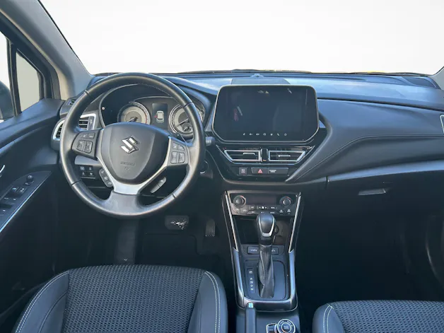 Suzuki S-Cross 1.5 Compact Top Hybrid 4x4